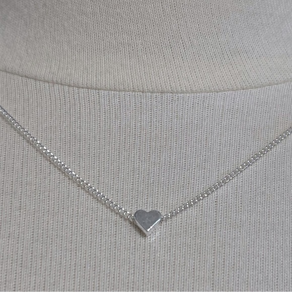 💎NEW Dainty Mini Heart Silver Necklace Chain, 53B - Picture 6 of 8